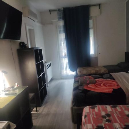 Amendola Apartment Болонья Экстерьер фото